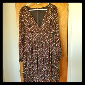 Torrid floral deep V dress with long sleeves